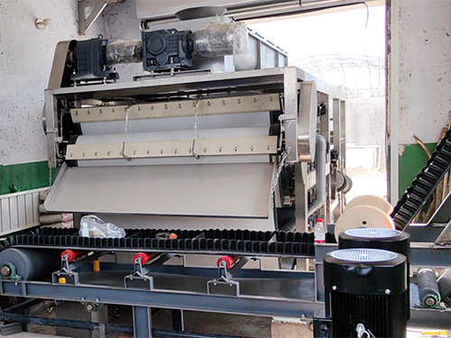 文字幕人妻熟女人妻環(huán)保-高壓帶式深度脫(tuō)水機-輝南縣市政(zhèng)汙泥處理現場 文字幕人妻熟女人妻環保-高壓帶式(shì)深度脫水機-輝南(nán)縣市(shì)政汙泥處理現場